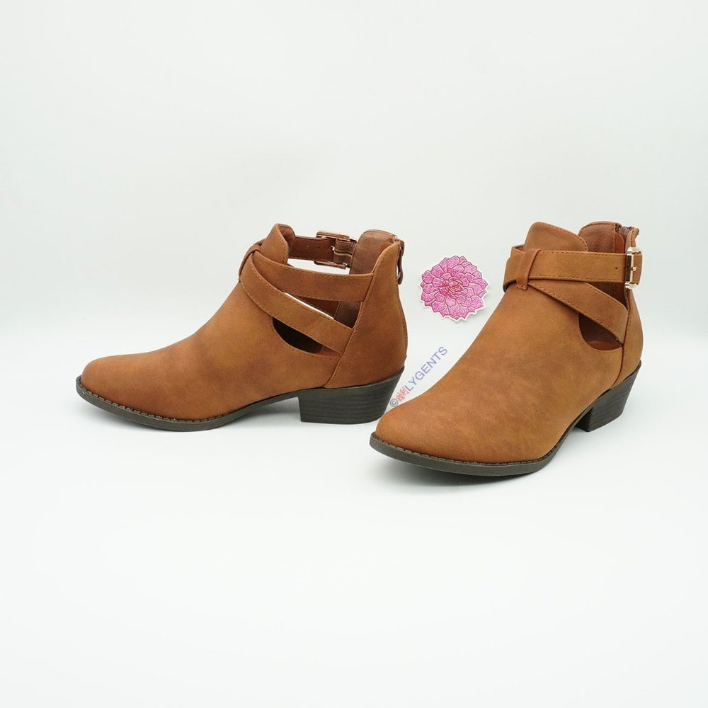Top Moda Brown 6.5M Bootie NEW